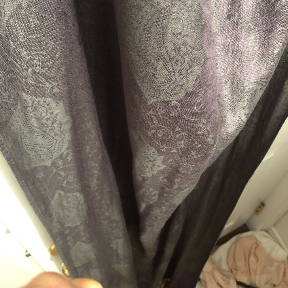 100% Cashmere Elegant Purple Dark Gray Paisley Scarf - Picture 6 of 9